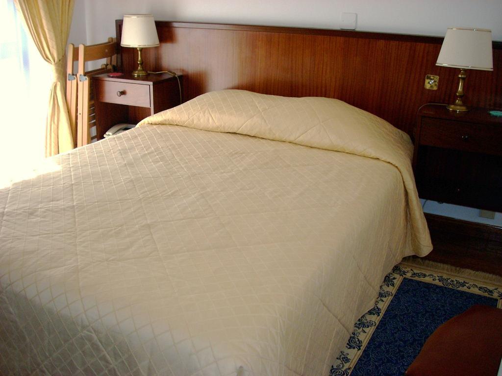 Guest House Toca Dos Grilos Estoril Exterior foto
